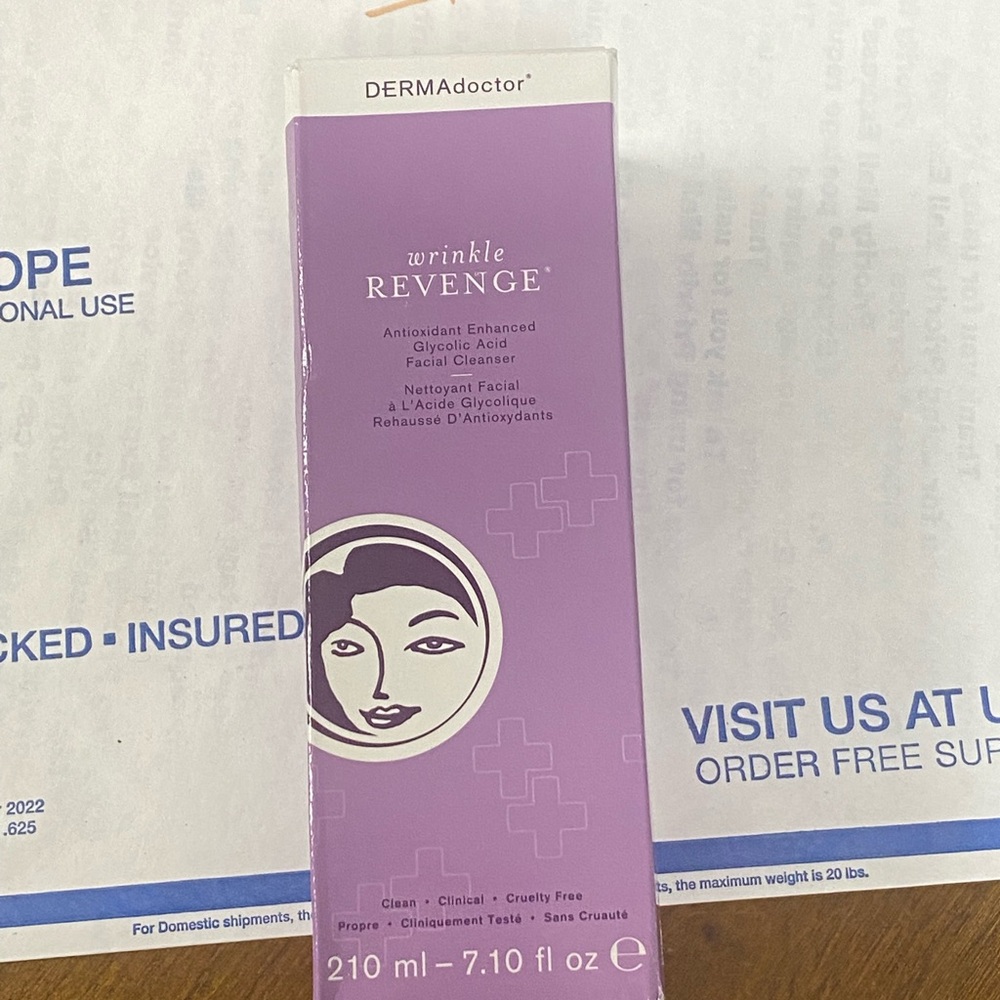 Wrinkle Revenge Antioxidant Enhanced Glycolic Acid Facial Cleanser 7 Oz